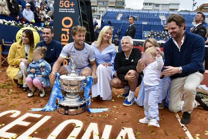 El tenista noruego junto a su familia