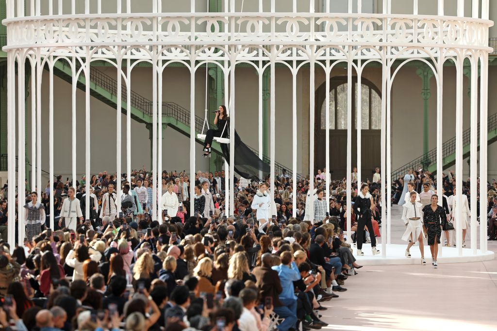 Paris Fashion Week: Chanel Primavera/Verano 2025