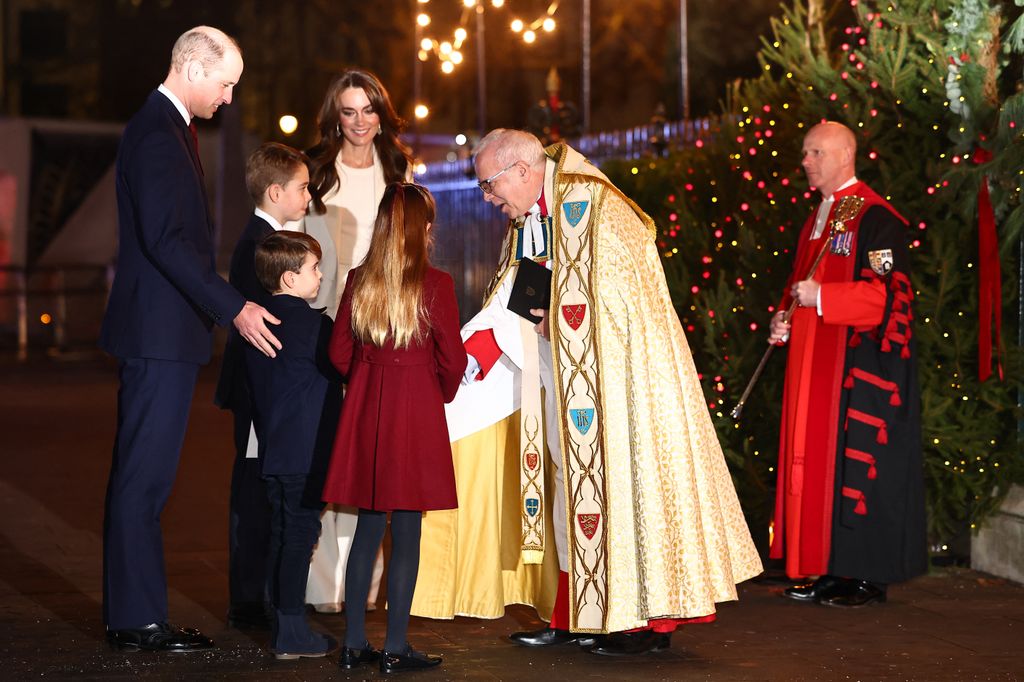 Kate Middleton, el príncipe Guillermo, el príncipe George, el príncipe Louis y la princesa Charlotte en el concierto de villancicos de Kate Middleton 