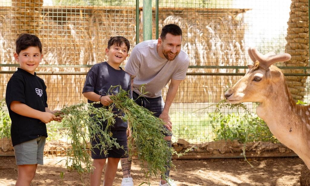 Messi y su familia en Arabia Saudí