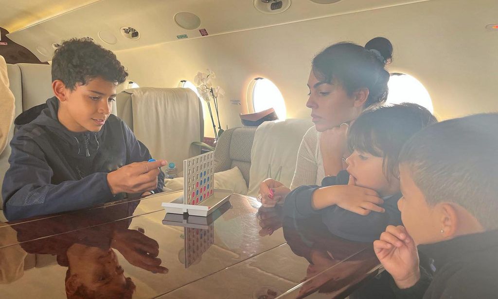 cristiano ronaldo georgina rodr guez y sus hijos