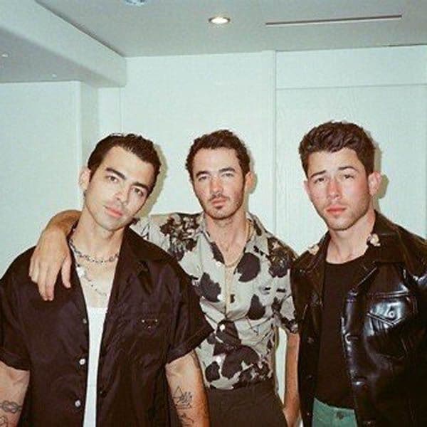 jonas-brothers