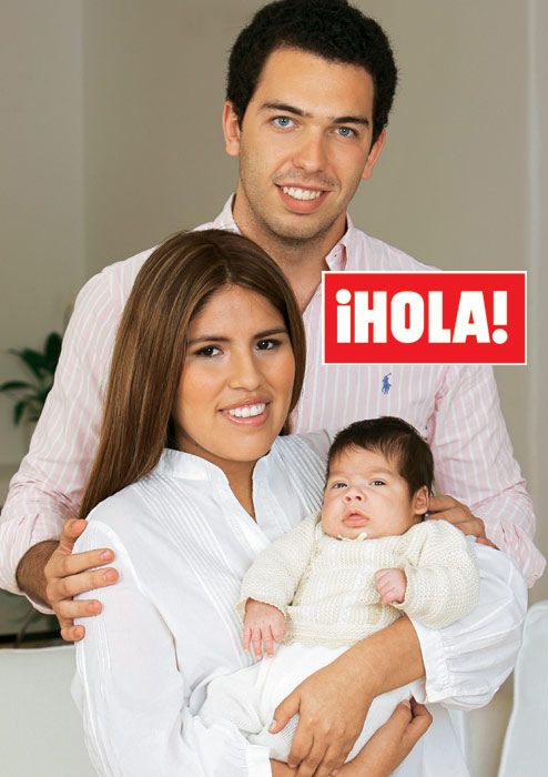 Isabel Pantoja y Alberto Isla nos presentan en ¡HOLA! a su hijo, Alberto