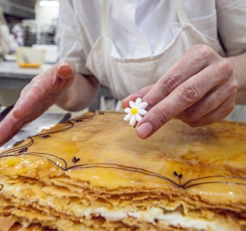 pastel de hojaldre obrador de pastelerias tudanca