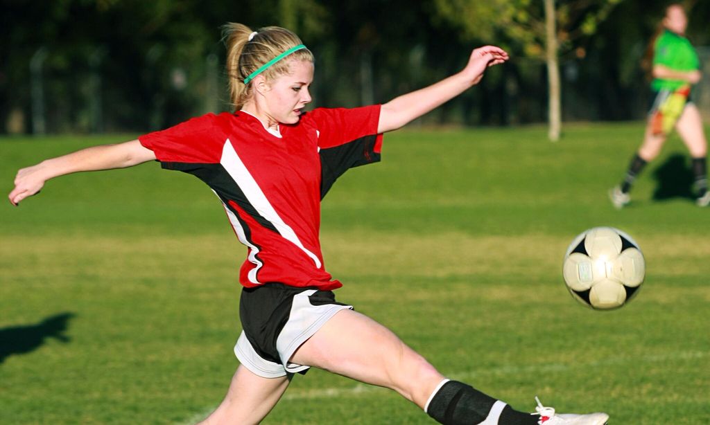 Beneficios físicos y emocionales del fútbol femenino
