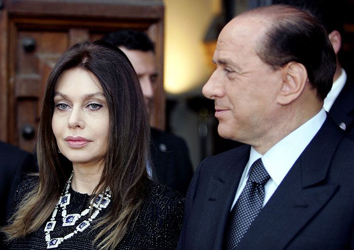 Silvio Berlusconi y su segunda esposa, Verónica Lario