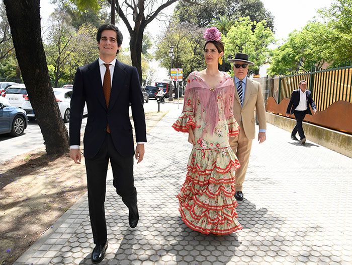 Fernando y Sofía junto al duque de Alba