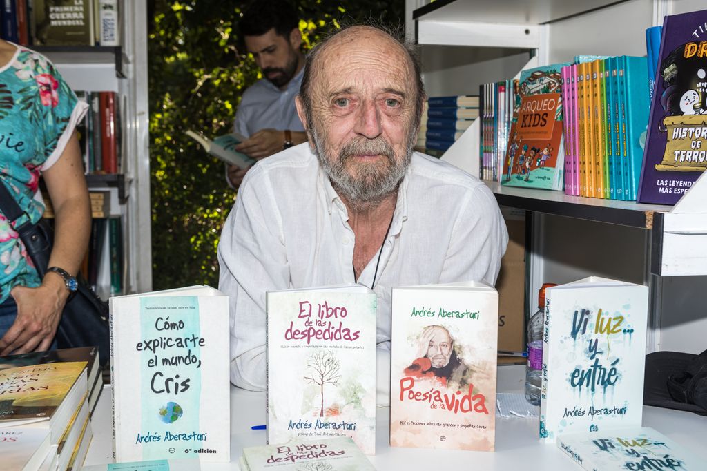 Andrés Aberasturi en la Feria del Libro de Madrid, 4 de junio de 2022 