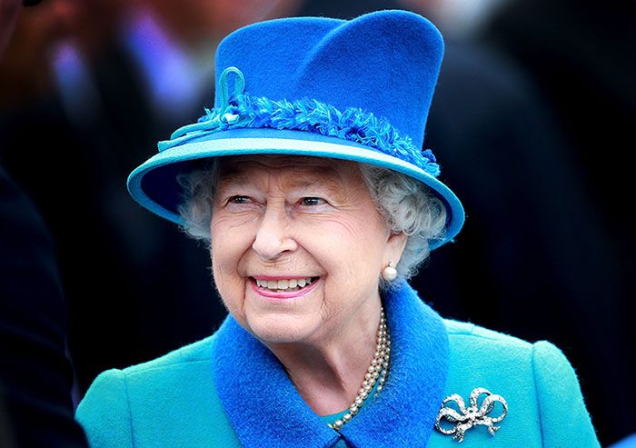 El Palacio de Buckingham revela parte del histórico discurso que ofrecerá esta tarde Isabel II 