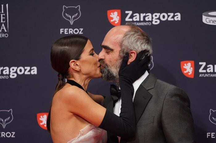 El beso de película de Luis Tosar y María Luisa Mayol