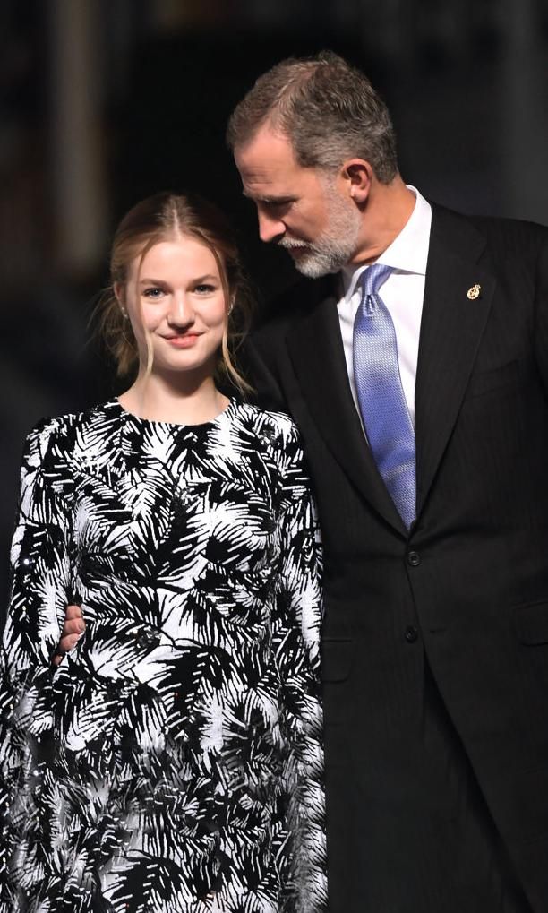 princesa Leonor y Felipe VI HOLA4084