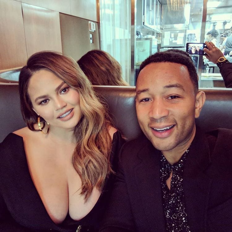 Chrissy Teigen y John Legend