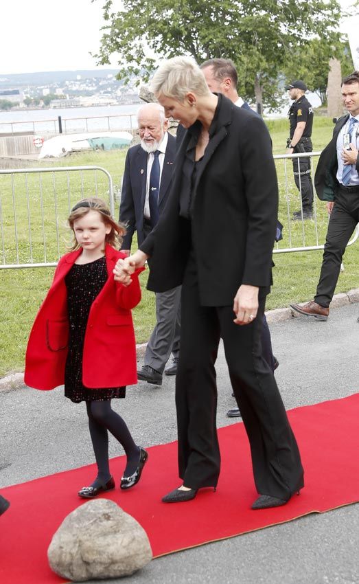 La princesa Charlene con su hija en Oslo
