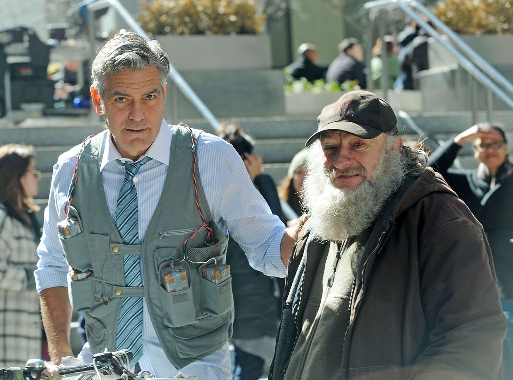 George Clooney y Craig "Radioman" Castaldo en el set de "Money Monster" 