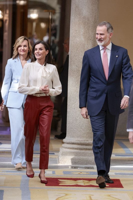 Reyes Felipe y Letizia 