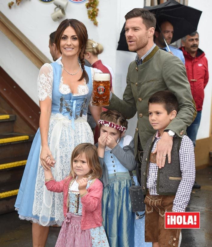 Xabi Alonso y su familia