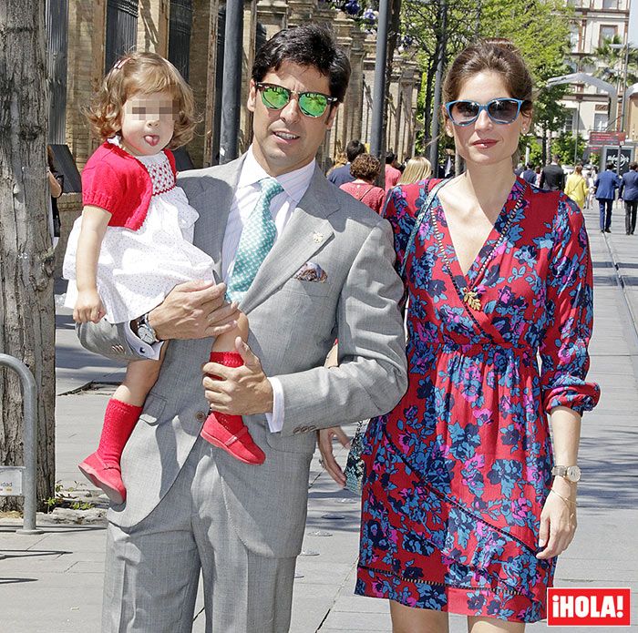 Francisco Rivera, Lourdes Montes y su hija Carmen en la Semana Santa de Sevilla