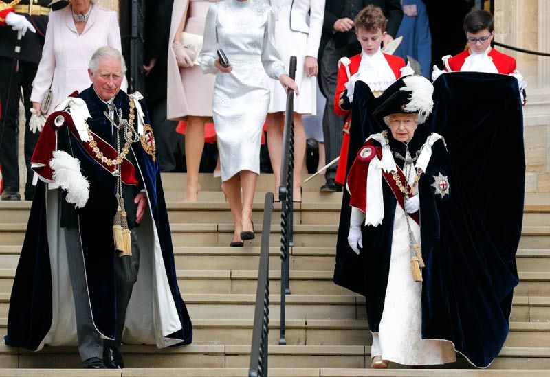 Isabel II y príncipe Carlos