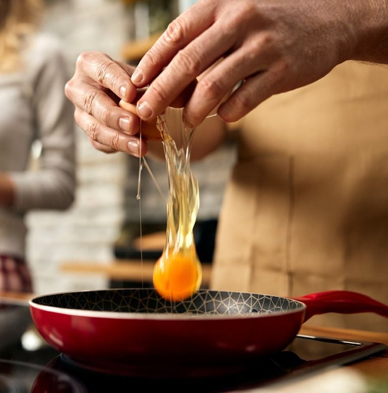 huevo-sarten-adobe