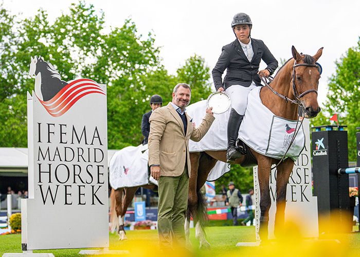 Entrega del trofeo del IFEMA Madrid Horse Week