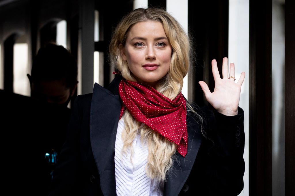 Amber Heard se ha pronunciado sobre el vaso de Blake Lively y Justin Baldoni.