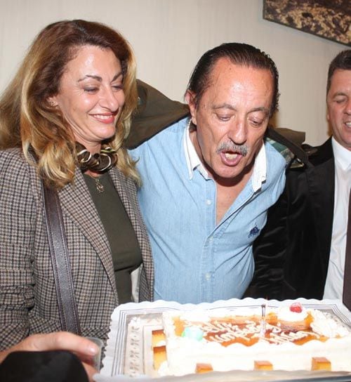 El ex alcalde de Marbella fue sorprendido con esta tarta por su 62 cumpleaños