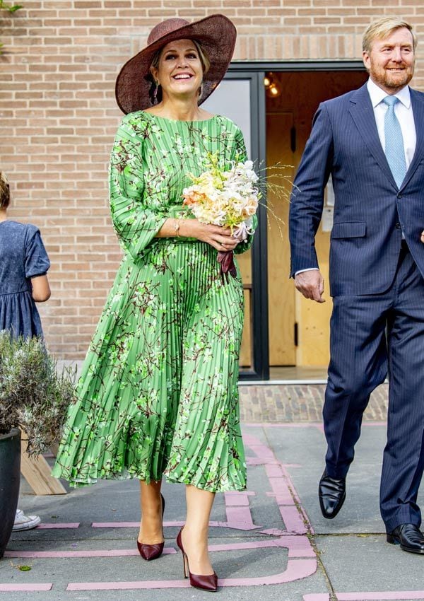 Máxima de Holanda con vestido de flores