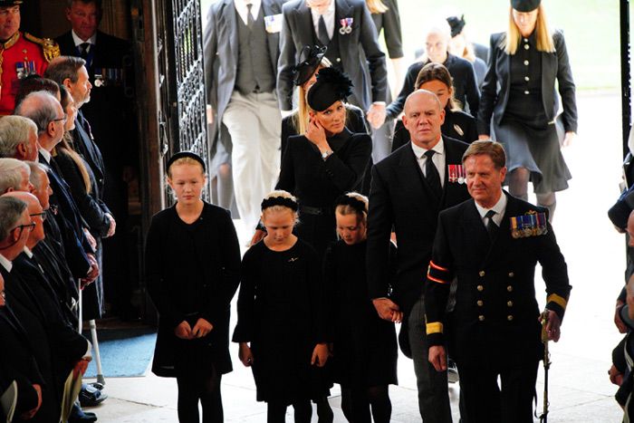 Zara y Mike Tindall con sus hijas