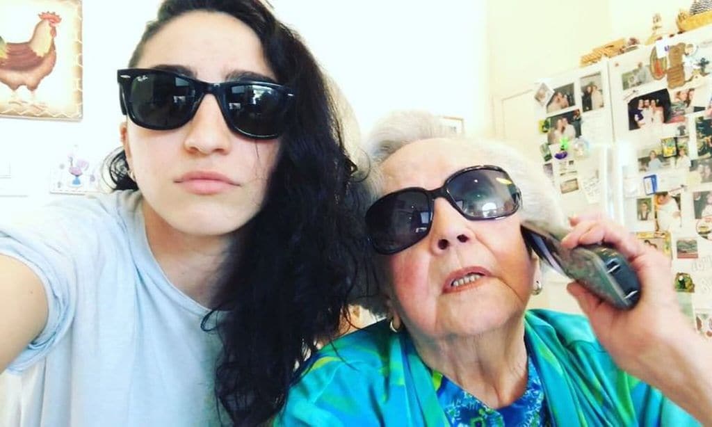 emily estefan y su abuela