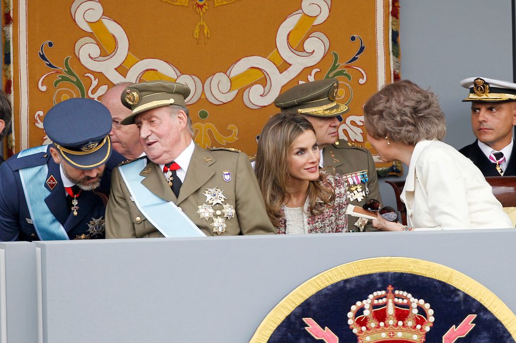 Reyes Felipe y Letizia el 12 de octubre de 2012