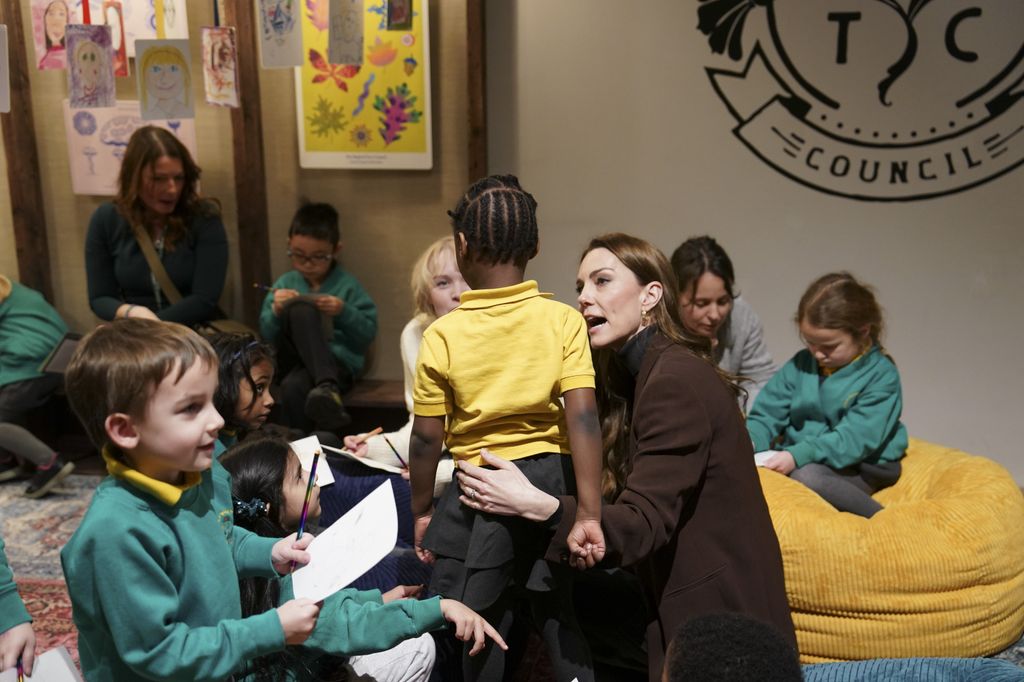 Kate Middleton  en una excursión con niños al el National Portrait Gallery