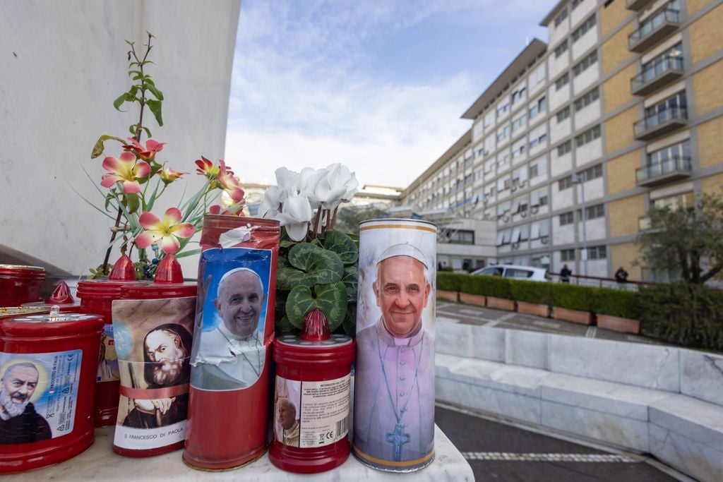 El Papa Francisco está ingresado en el Hospital Gemelli en Roma, desde el pasado 14 de febrero.