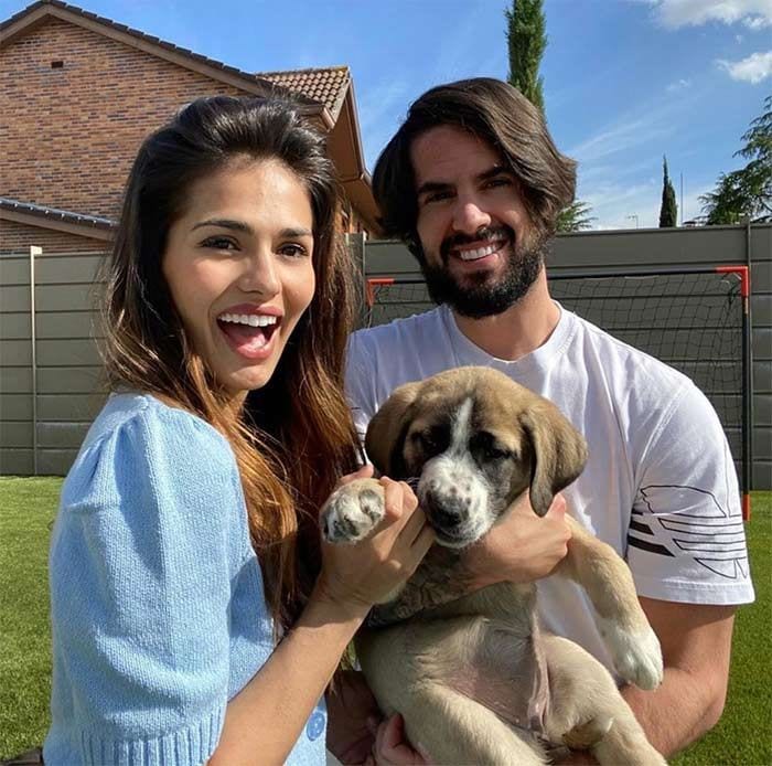 ¡La familia crece! Sara Sálamo e Isco Alarcón reciben en casa a un nuevo amigo