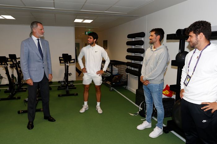 El rey Felipe felicita a Carlos Alcaraz tras su victoria en Wimbledon