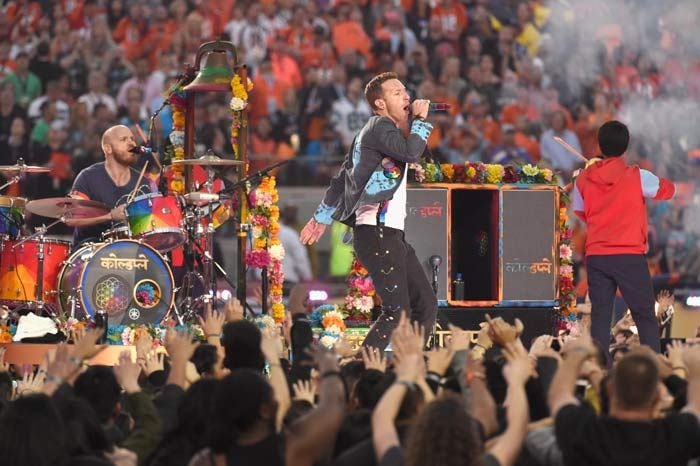 El grupo Coldplay interpretó algunos de sus éxitos
