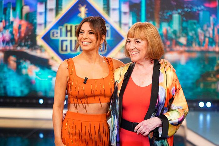 Eva Longoria en El Hormiguero con Carmen Maura