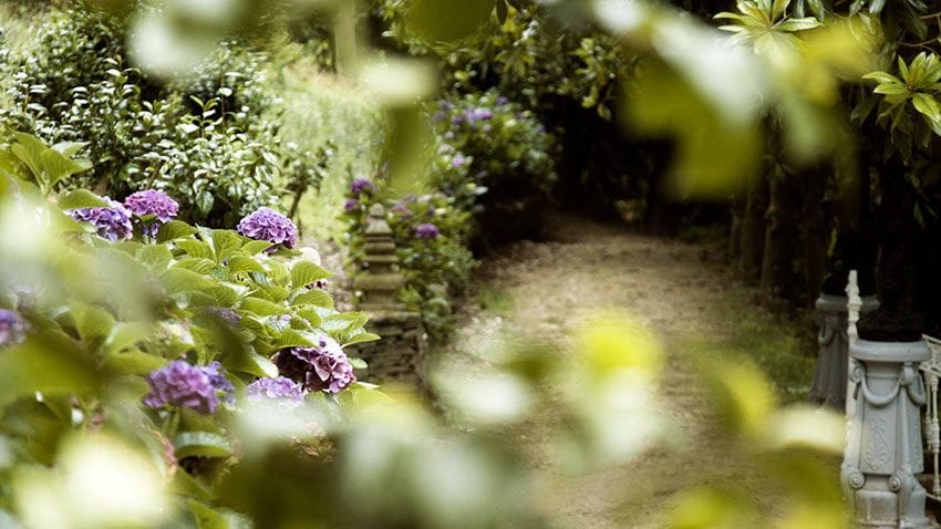 Jardín de la Fonte Baixa en playa Segunda de Luarca, Asturias