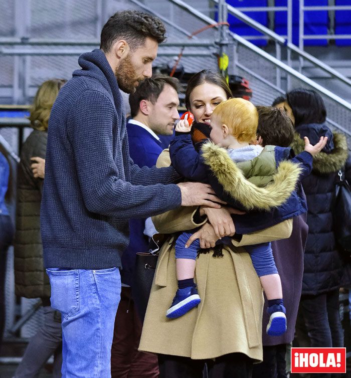 Alan, hijo de Helen Lindes, un simpático 'terremoto' en la cancha de baloncesto