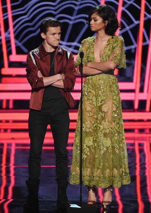 Zendaya y Tom Holland en los MTV Movie And TV Awards de 2017