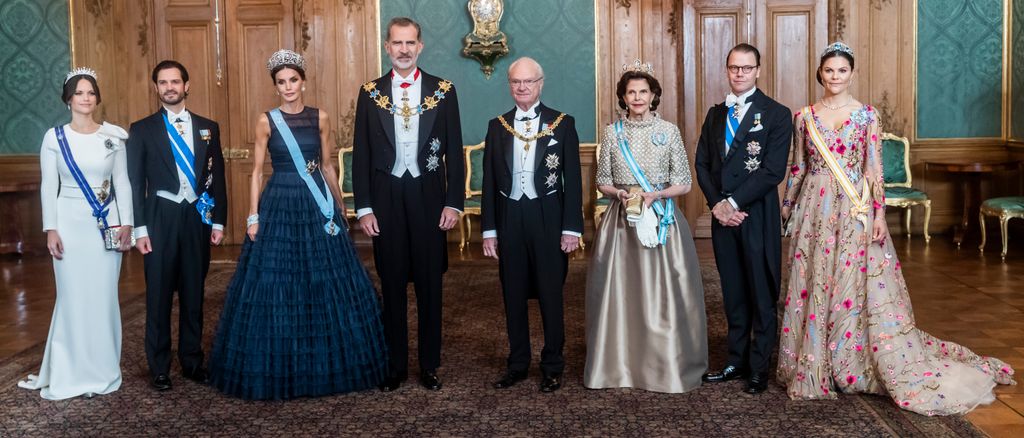 Victoria de Suecia rescata el vestido de su X aniversario (tiene conexión con la reina Letizia)