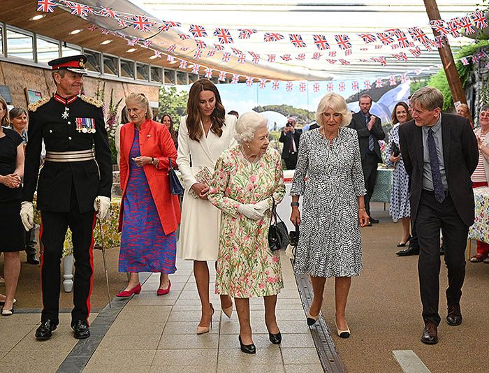 Isabel II, Kate Middleton y Camilla de Cornualles