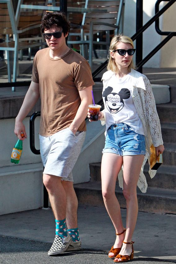 evan_peters_emma_roberts_2a