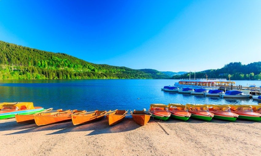 lago titisee uno de los m s bellos y conocidos de la selva negra alemania