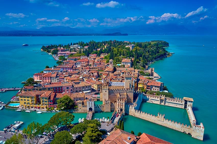 sirmione lombardia italia