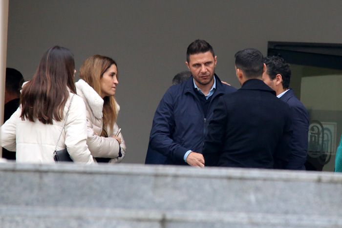 Joaquín Sánchez en el tanatorio de su padre