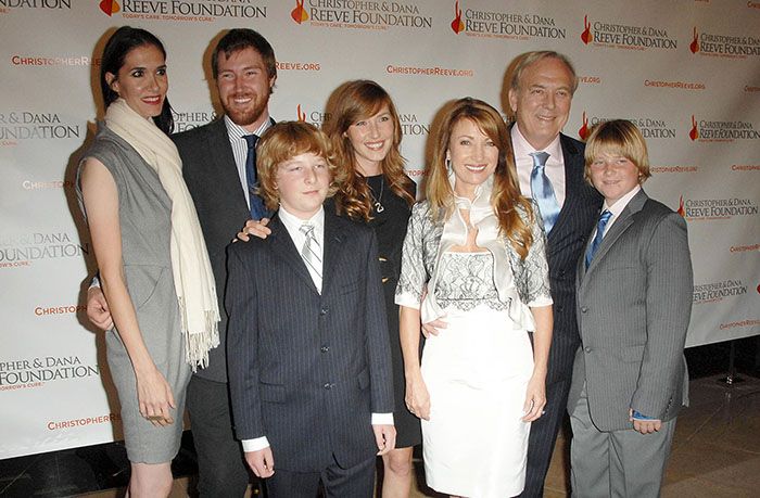 Jane Seymour con su familia