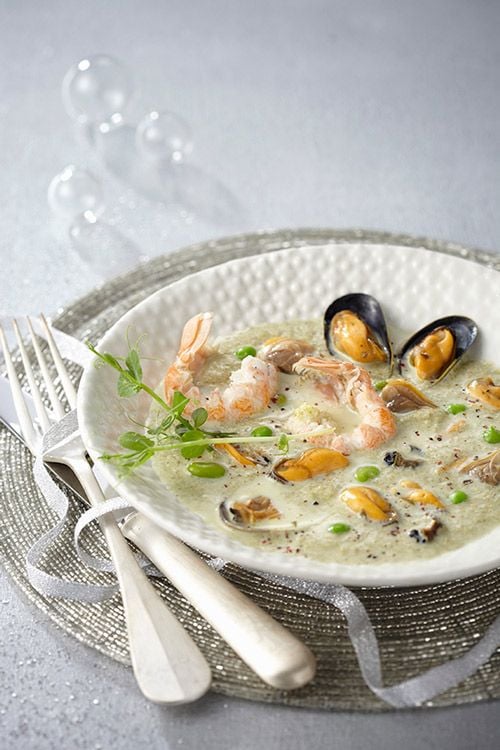 sopa-mejillones-langostinos-guisantes