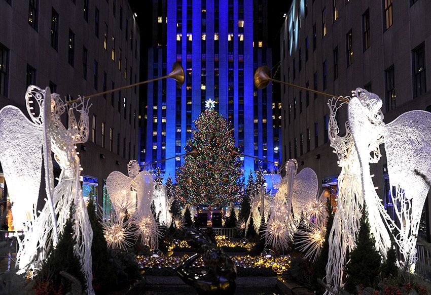 rockefeller tree lighting courtesy diane bondareff and ap images for tishman speyer