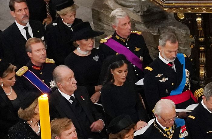 El rey Juan Carlos y la reina Sofia en el funeral de Isabel II