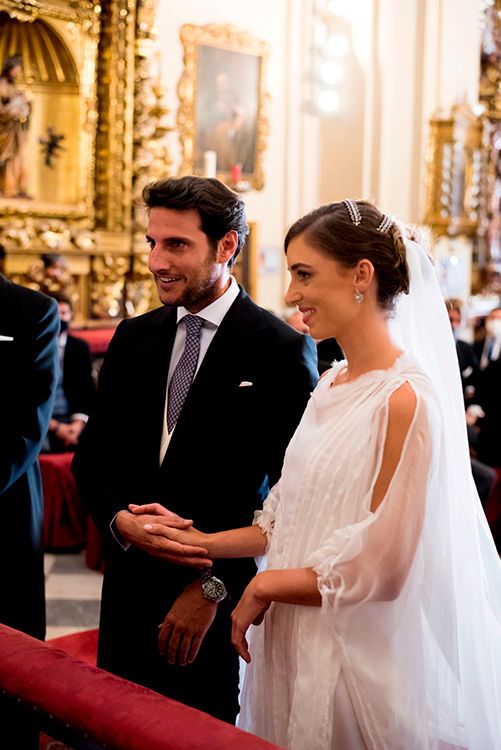 Novios en el interior de la Iglesia de la Caridad